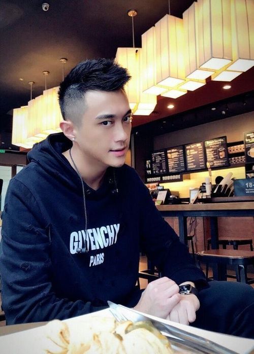 那些年，火车上的同志帅哥邂逅